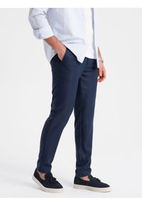 Ombre Clothing - Spodnie męskie klasyczne chino SLIM FIT - granatowe V1 - Rozmiar: S. Kolor: niebieski. Materiał: poliester. Styl: klasyczny #1