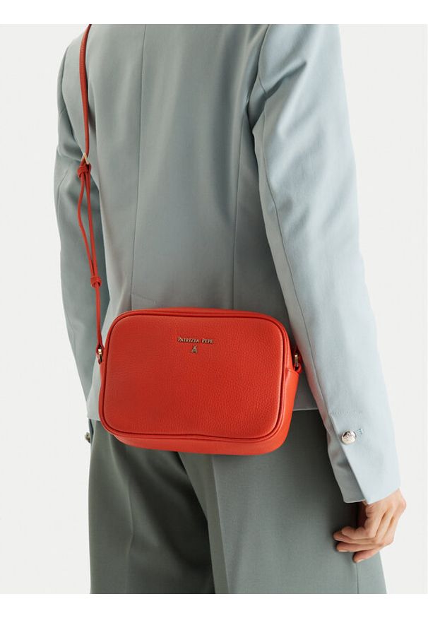 Patrizia Pepe Torebka CB8985/L001 Pomarańczowy. Kolor: pomarańczowy. Materiał: skórzane