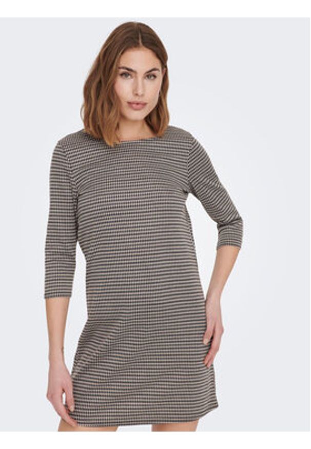 only - ONLY Sukienka codzienna 15186283 Beżowy Regular Fit. Okazja: na co dzień. Kolor: beżowy. Materiał: syntetyk. Typ sukienki: proste. Styl: casual