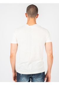 Xagon Man T-Shirt "Lino" | P2308 2JX 2405 | Mężczyzna | Kremowy. Okazja: na co dzień. Kolor: kremowy. Materiał: bawełna, len. Styl: casual #6