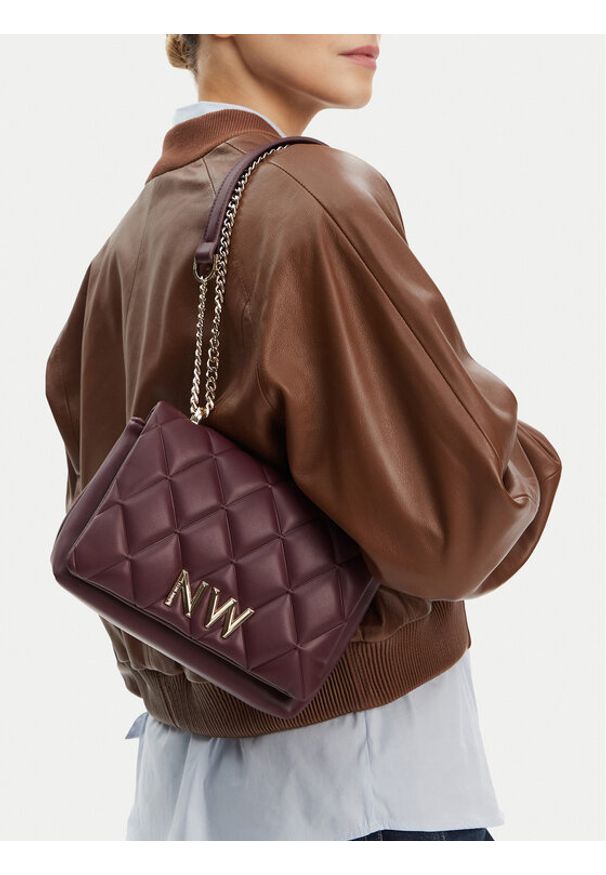 Nine West Torebka CEO-CHARLOTTE-I-S22558 Bordowy. Kolor: czerwony