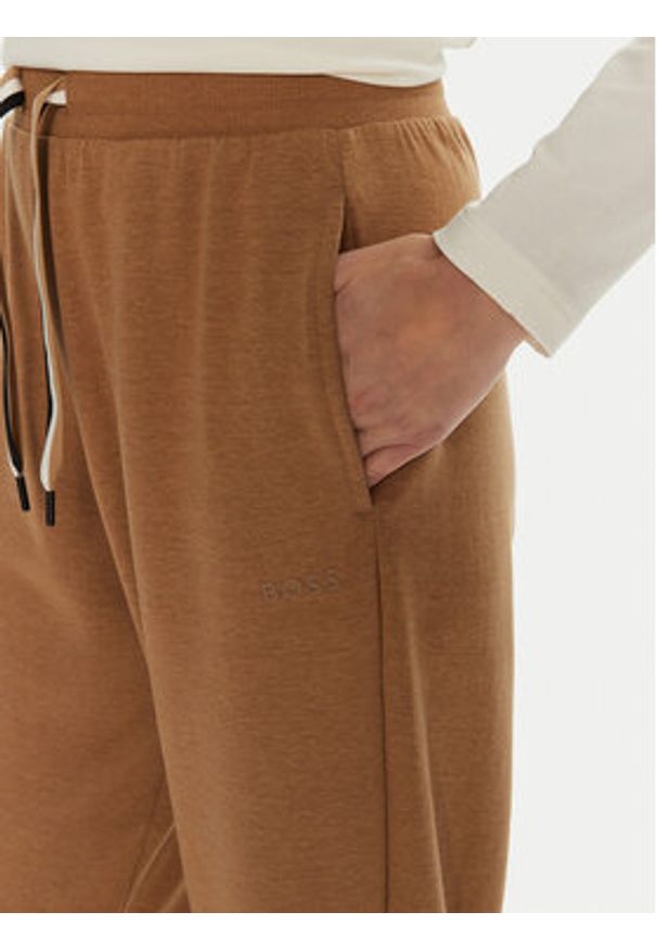 BOSS - Boss Spodnie dresowe CP Stripe 50524759 Beżowy Regular Fit. Kolor: beżowy. Materiał: bawełna