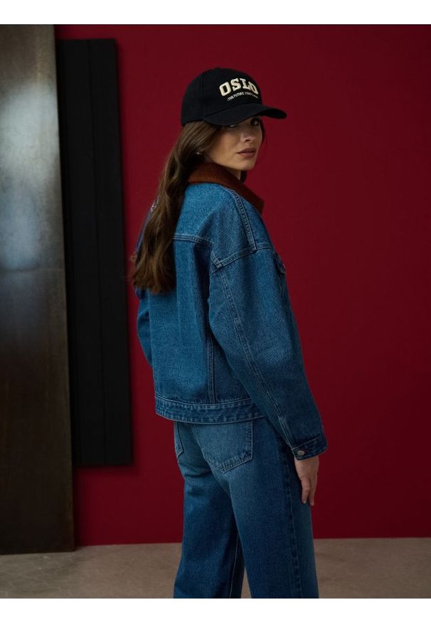 Sinsay - Czapka z daszkiem - czarny. Kolor: czarny