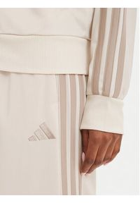 Adidas - adidas Dres Dayready KB8162 Beżowy jasny Regular Fit. Kolor: beżowy. Materiał: syntetyk #2