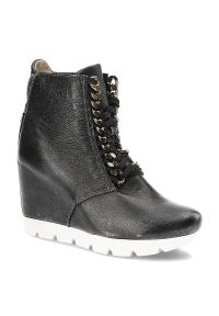 Sneakersy damskie Neścior, ze skóry licowej na koturnie i sznurowane, nikiel, 088-B. Okazja: na co dzień. Zapięcie: sznurówki. Kolor: srebrny. Materiał: skóra. Obcas: na koturnie. Styl: casual #1