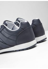 bonprix - Sneakersy skórzane. Okazja: na co dzień. Kolor: niebieski. Materiał: skóra #3