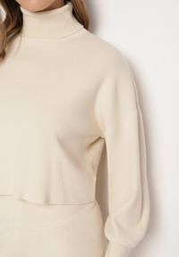 Born2be - Beżowy Komplet Dzianinowy z Wiskozą Bluza Golf ze Ściągaczami i Szerokie Spodnie Noridra. Kolor: beżowy. Materiał: dzianina, wiskoza #5