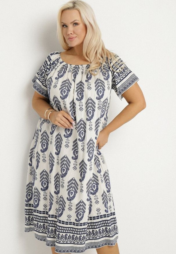 Born2be - Niebieska Wiskozowa Sukienka ze Wzorem Boho Ellivra. Okazja: na co dzień. Kolor: niebieski. Materiał: wiskoza. Wzór: aplikacja. Styl: boho