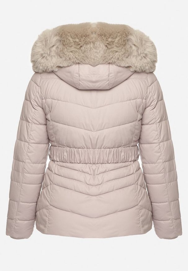 Born2be - Jasnoszara Pikowana Kurtka Zimowa z Paskiem i Kapturem z Futrem z Możliwością Odpięcia Toriella. Okazja: na co dzień. Kolekcja: plus size. Kolor: szary. Długość: długie. Wzór: aplikacja. Materiał: futro. Długość rękawa: długi rękaw. Sezon: zima. Styl: wizytowy, elegancki, casual