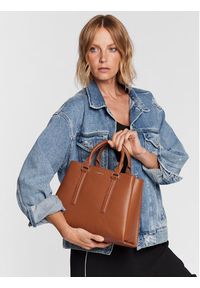 Calvin Klein Torebka Ck Elevated Tote Md K60K610170 Brązowy. Kolor: brązowy. Materiał: skórzane #2