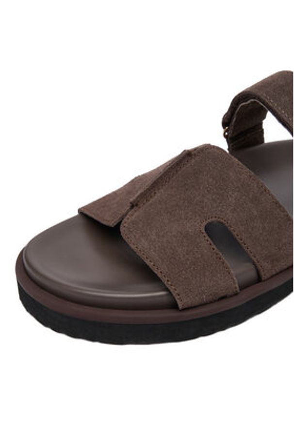 Gino Rossi - GINO ROSSI Klapki C-CLB-P1927A Brązowy ciemny. Kolor: brązowy. Materiał: skóra, zamsz