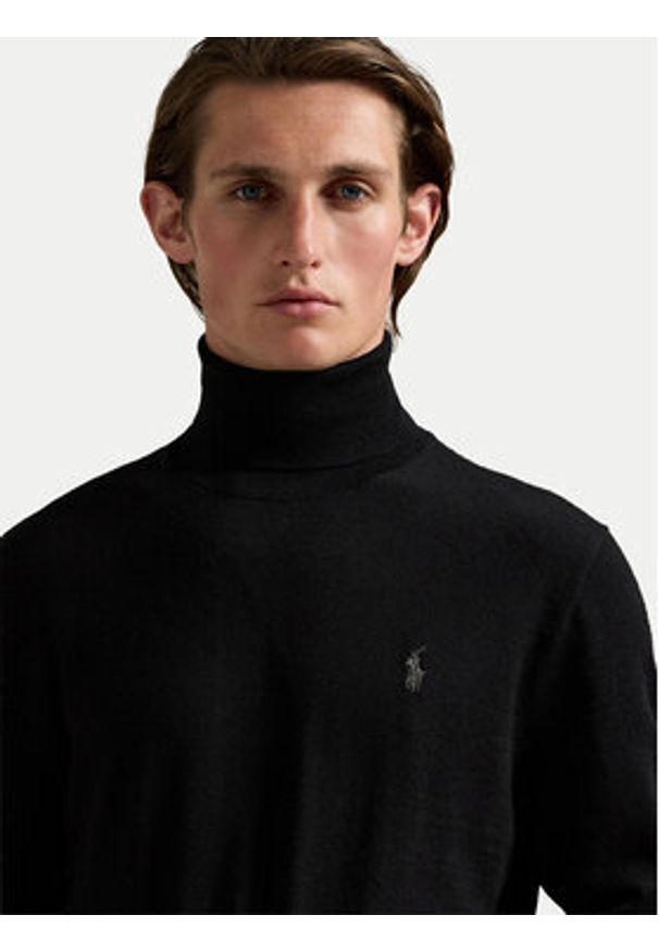 Polo Ralph Lauren Golf 710946145002 Czarny Regular Fit. Typ kołnierza: golf, polo. Kolor: czarny. Materiał: wełna