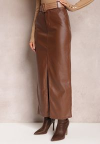 Renee - Brązowa Ołówkowa Spódnica Maxi z Imitacji Skóry z Rozcięciem Cannell. Kolor: brązowy. Materiał: skóra #3