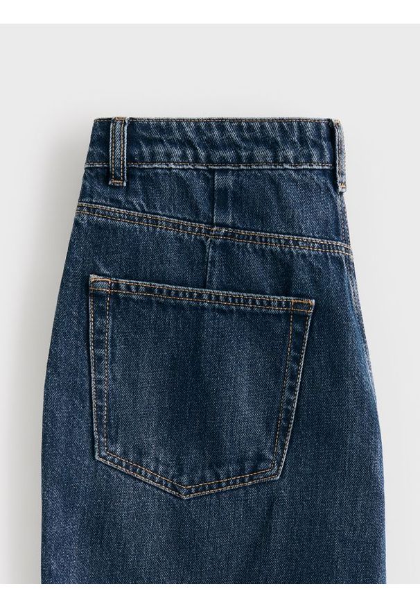 Reserved - Jeansy wide leg - granatowy. Kolor: niebieski