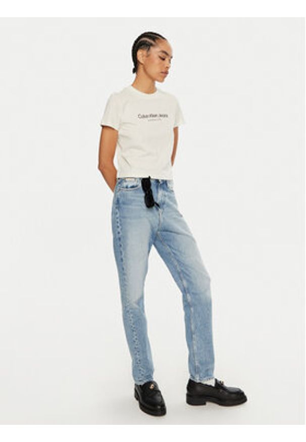 Calvin Klein Jeans T-Shirt J20J224914 Écru Regular Fit. Materiał: bawełna