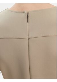 Calvin Klein Sukienka codzienna K20K208151 Beżowy Regular Fit. Okazja: na co dzień. Kolor: beżowy. Materiał: syntetyk. Typ sukienki: proste. Styl: casual #3