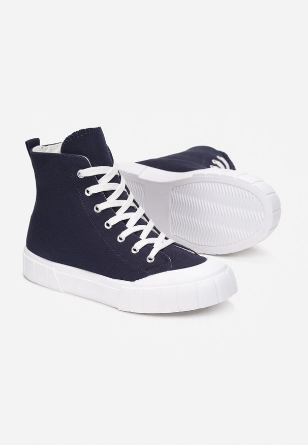 Renee - Granatowe Trampki Phaedrusa. Okazja: na co dzień. Wysokość cholewki: za kostkę. Zapięcie: sznurówki. Kolor: niebieski. Materiał: materiał, jeans. Szerokość cholewki: normalna. Obcas: na płaskiej podeszwie. Styl: casual, klasyczny