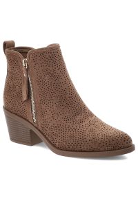 Brązowe Botki S.Barski Modne Obuwie Damskie W Stylu Boho. Kolor: brązowy. Materiał: syntetyk, materiał. Szerokość cholewki: normalna. Wzór: ażurowy, aplikacja. Sezon: jesień, wiosna. Obcas: na obcasie. Styl: boho. Wysokość obcasa: średni