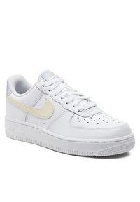Nike Sneakersy Air Force 1 07' FN3501 100 Biały. Kolor: biały. Materiał: skóra. Model: Nike Air Force #4