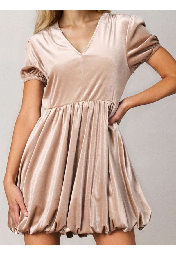 Sinsay - Sukienka mini bombka - złoty. Kolor: złoty. Typ sukienki: bombki. Długość: mini