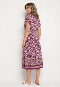 Born2be - Ciemnofioletowa Bawełniana Sukienka z Gumką w Talii i Guzikami Natiflione. Okazja: na co dzień. Typ kołnierza: dekolt w kształcie V. Kolor: fioletowy. Materiał: bawełna. Typ sukienki: rozkloszowane, oversize. Styl: klasyczny, casual, elegancki #3