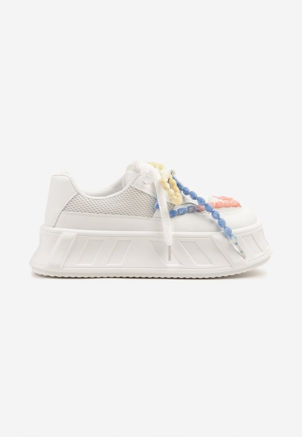 Born2be - Białe Sneakersy na Grubej Podeszwie z Ozdobnymi Sznurówkami Ardisse. Okazja: na co dzień, na imprezę. Kolor: biały. Materiał: jeans. Wzór: aplikacja