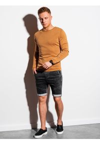 Ombre Clothing - Sweter męski bawełniany E180 - musztardowy - XL. Kolor: żółty. Materiał: bawełna. Styl: klasyczny