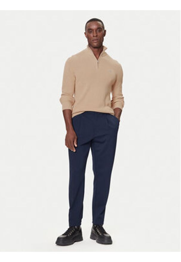 GANT - Gant Sweter 8050265 Beżowy Regular Fit. Kolor: beżowy. Materiał: bawełna