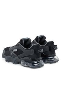 Versace Jeans Couture Sneakersy 79YA3SU3 ZSC95 899 Czarny. Kolor: czarny. Materiał: materiał