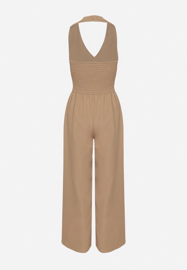 Born2be - Ciemnobeżowy Kombinezon Taliowany Ozdobiony Guzikami Niladwenna. Kolor: beżowy. Wzór: aplikacja. Styl: elegancki