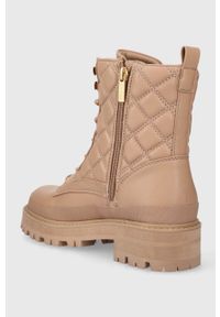 Guess botki BADAE damskie kolor beżowy na płaskim obcasie FL7BDE ELE10. Zapięcie: sznurówki. Kolor: beżowy. Materiał: skóra. Obcas: na obcasie. Wysokość obcasa: niski #4