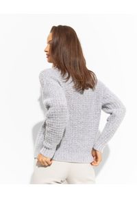 PESERICO - Szary sweter ze srebrną nicią. Kolor: szary. Materiał: prążkowany. Długość rękawa: długi rękaw. Długość: długie