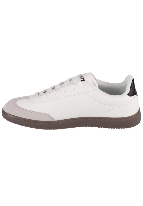 LOTTO - Buty do chodzenia męskie Lotto Vintal. Zapięcie: sznurówki. Kolor: biały. Materiał: guma, tkanina, zamsz, materiał, syntetyk. Szerokość cholewki: normalna. Sport: turystyka piesza
