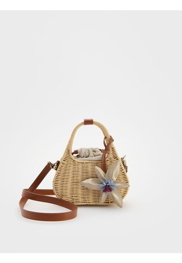 Reserved - Pleciona torebka koszyk z zawieszką - kremowy. Kolor: kremowy