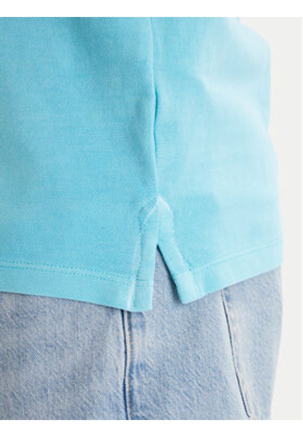 Guess Polo F6GP03 K9WF1 Turkusowy Slim Fit. Typ kołnierza: polo. Kolor: turkusowy. Materiał: bawełna
