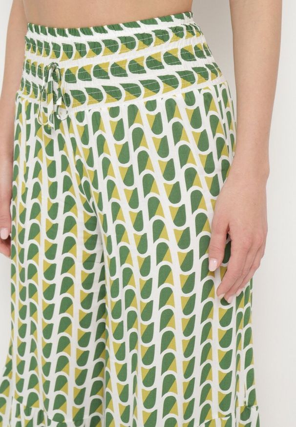 Born2be - Zielono-Żółte Wiskozowe Spodnie Palazzo z Gumką w Pasie i Wysokim Stanem Tiimabell. Okazja: na co dzień. Stan: podwyższony. Kolor: zielony. Materiał: wiskoza. Styl: elegancki, casual