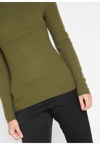 Sweter z golfem, w prążek bonprix ciemnooliwkowy. Typ kołnierza: golf. Kolor: zielony. Wzór: prążki #4