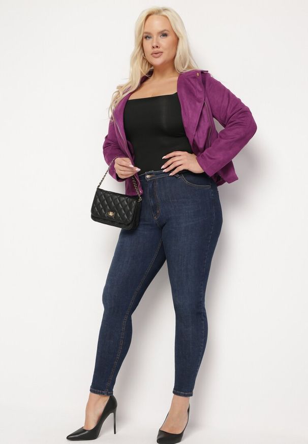 Born2be - Fioletowa Kurtka Ramoneska z Imitacji Zamszu z Asymetrycznym Suwakiem Maisen. Kolekcja: plus size. Kolor: fioletowy. Materiał: zamsz