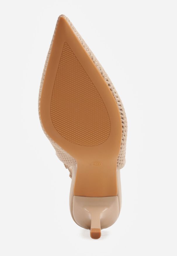 Born2be - Beżowe Ażurowe Sandały na Niskiej Szpilce z Noskiem w Szpic Balnalia. Okazja: na co dzień, na spotkanie biznesowe, na ślub cywilny, do pracy, na wesele. Kolor: beżowy. Wzór: ażurowy. Styl: casual, biznesowy, klasyczny, wizytowy