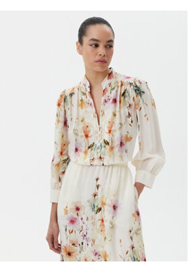 Luisa Spagnoli Sukienka koszulowa Pasticcino 541822 Beżowy Regular Fit. Kolor: beżowy. Materiał: wiskoza. Typ sukienki: koszulowe