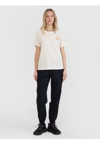 4f - 4F T-shirt oversize z nadrukiem damski - biały XL. Okazja: na co dzień. Kolor: biały. Materiał: dzianina, bawełna, jersey. Długość rękawa: krótki rękaw. Długość: krótkie. Wzór: nadruk. Styl: klasyczny, sportowy, casual