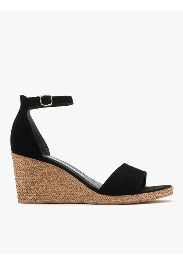 Ryłko - Czarne sandały na platformie. Kolor: czarny. Materiał: welur, skóra. Obcas: na platformie. Styl: street