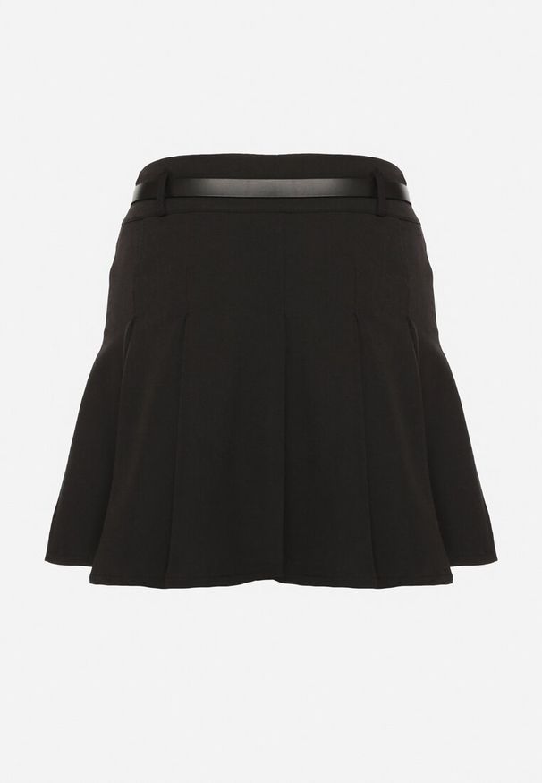 Born2be - Czarna Plisowana Spódnica z Wiskozą Ozdobiona Paskiem Semarise. Okazja: na co dzień. Kolor: czarny. Materiał: wiskoza. Wzór: aplikacja. Styl: casual, elegancki
