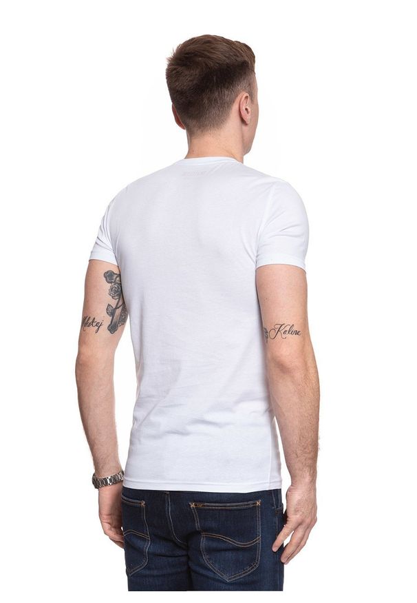 Mustang - MĘSKI T-SHIRT MUSTANG Aaron C Print 1009910 2045. Wzór: nadruk