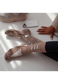 Milena - Beżowe skarpetki damskie TERMO-SILVER 1206. Kolor: beżowy. Materiał: poliamid, elastan, bawełna