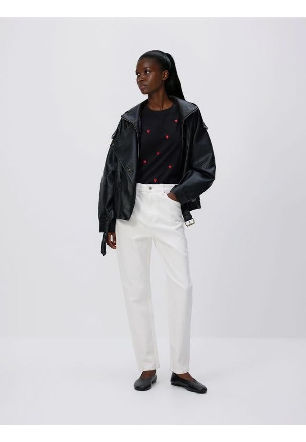 Reserved - T-shirt w serca - czarny. Kolor: czarny. Materiał: bawełna