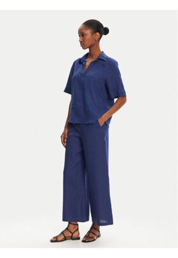 Marella Bluzka Nave 2515111032 Niebieski Regular Fit. Kolor: niebieski. Materiał: len