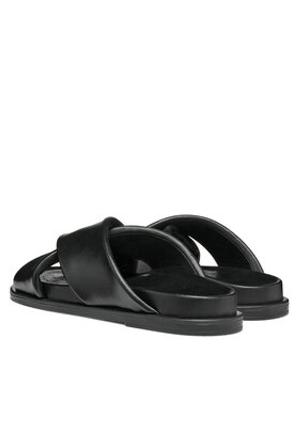 Geox Klapki D Adelash D55YWB 000TU C9999 Czarny. Kolor: czarny. Materiał: skóra