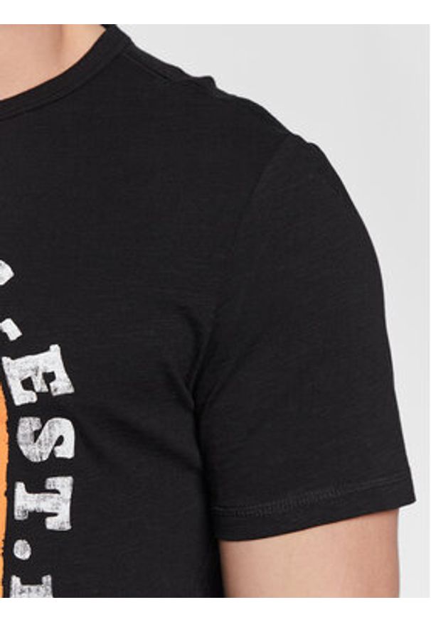 Guess T-Shirt Palm Window M3GI10 K6XN4 Czarny Slim Fit. Kolor: czarny. Materiał: bawełna