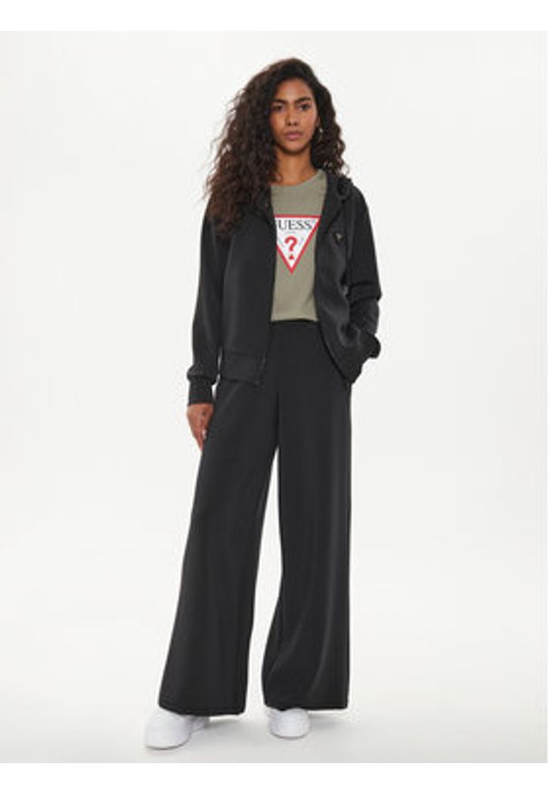 Guess Bluza V4YQ06 KCAY2 Czarny Regular Fit. Kolor: czarny. Materiał: syntetyk